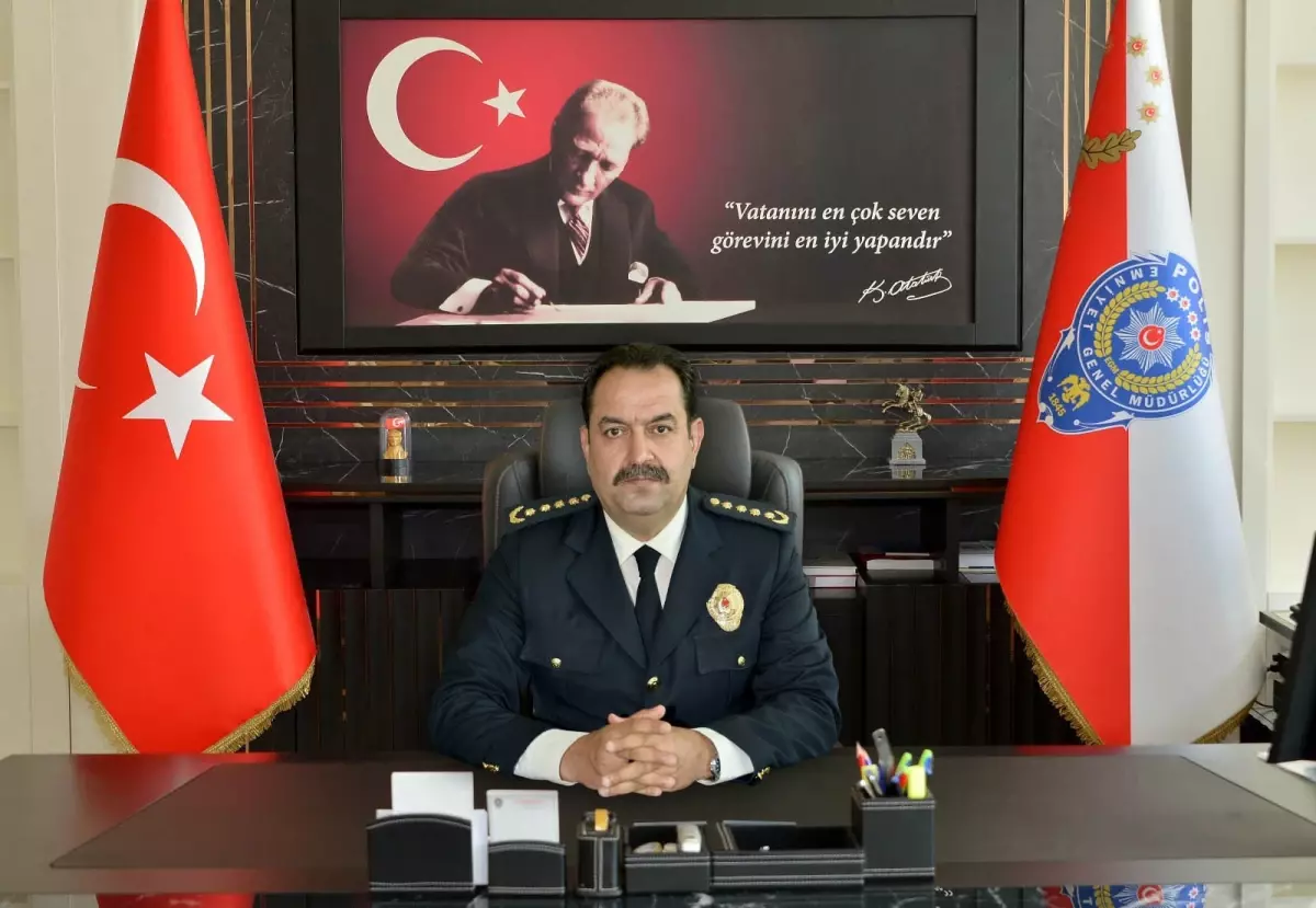 emniyet muduru rusvetten gozaltinda k84JYLyc