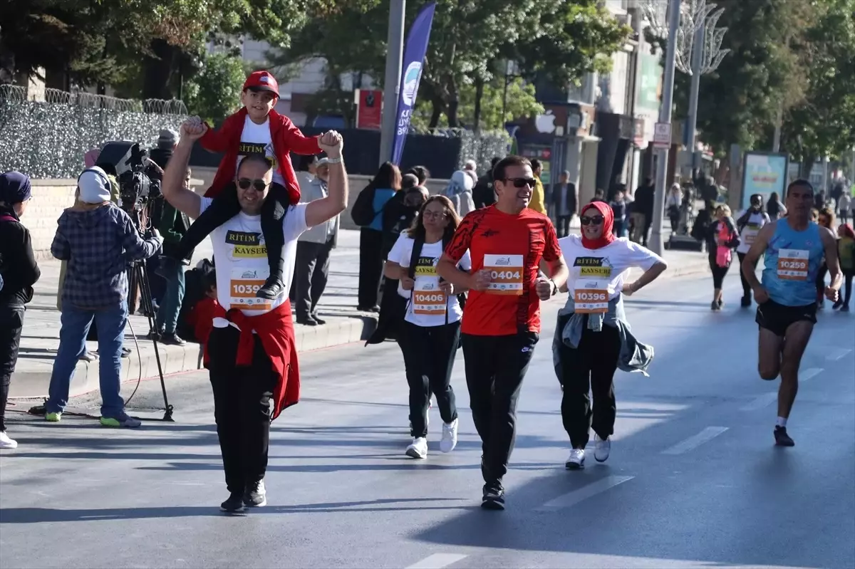 kayseri yari maratonu coskuyla gerceklesti zQbjtSm5