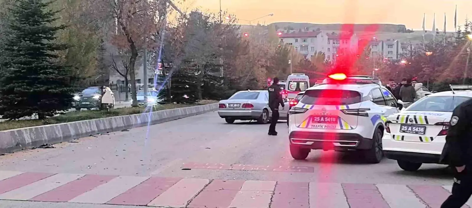 erzurumda trafik kazasi 3 yarali zLzQ4Jil.jpg