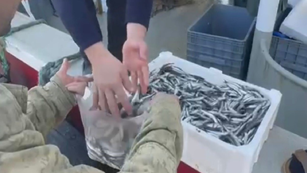 Kasasını 200 TL’ye alıp, kilosunu 200 TL’ye satan esnaf protesto edildi