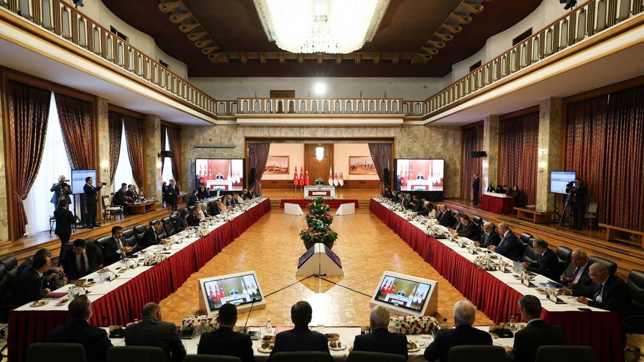 Şehit annesi Pakize Alp Akbaba, süreç komisyonuna karşı dayanışma masası kuracak: ‘Bu vatan sahipsiz değil’