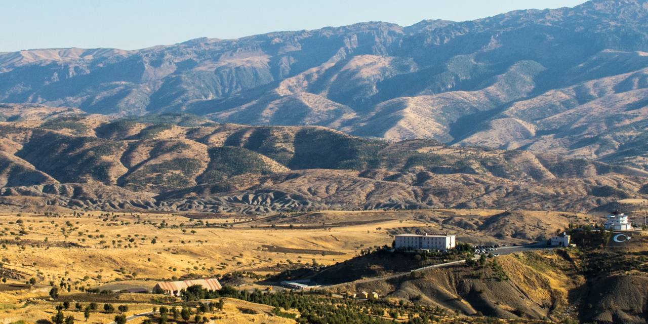 sirnakta bir bolgeye muhimmat imha sebebiyle 10 gunluk giris yasagi YcljAIJA.jpg