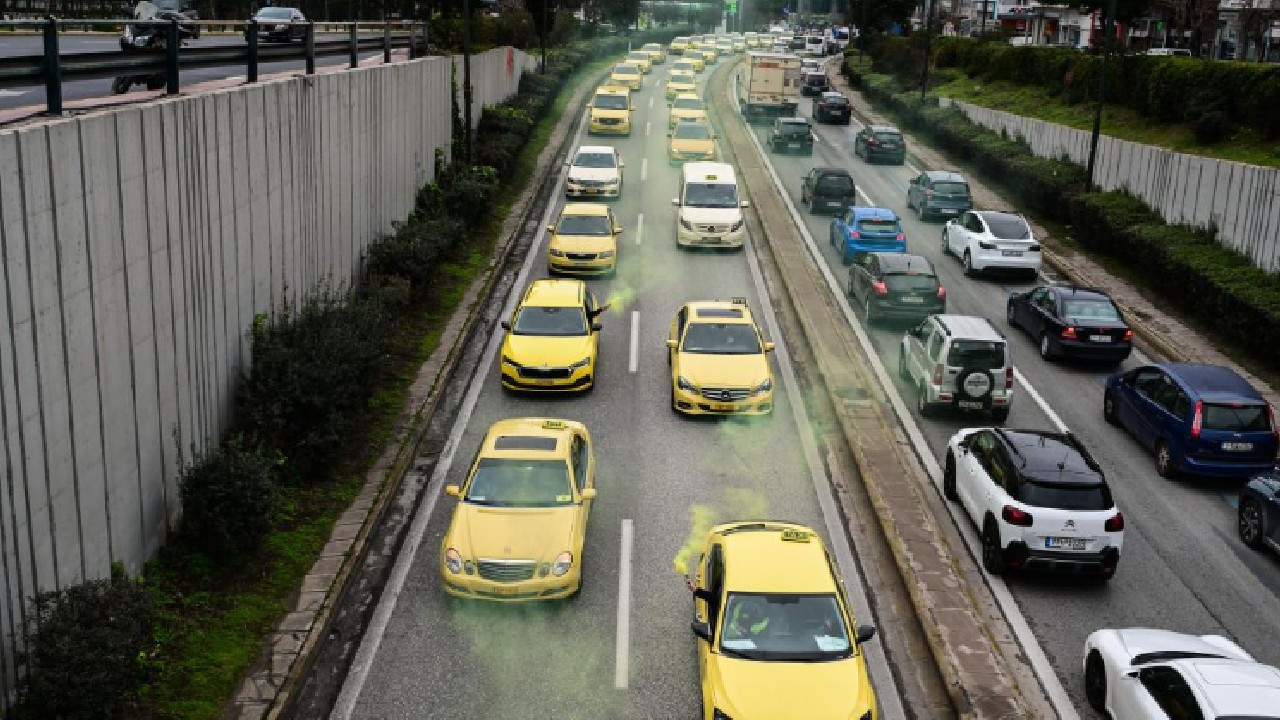 taksicilerden 48 saatlik grev kcEDQ15A.jpg