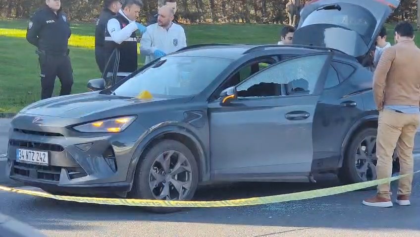 Bakırköy’de silahlı saldırı. Otomobilinde vurulup öldürüldü