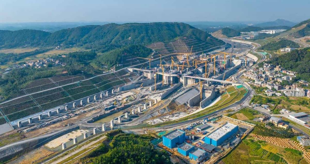 kargo-gemilerini-ic-kesimlerdeki-sehirlere-ulastirmak-icin-134-kilometrelik-su-yolu-kaziliyor-1cF7tmXC