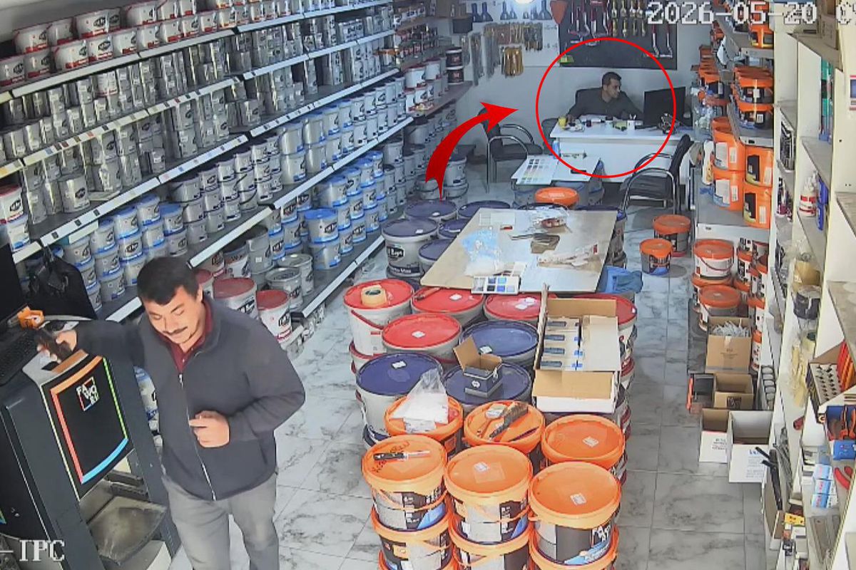 Deprem Anında Sakin Kalan Esnaf Göz Doldurdu