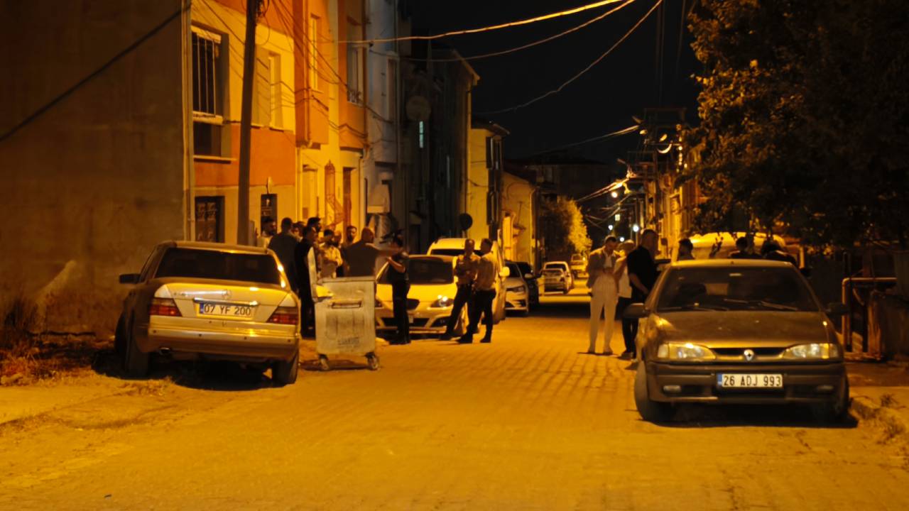 1’i polis 11 kişi yaralandı… Kavgaya ilişkin 18 gözaltı Img